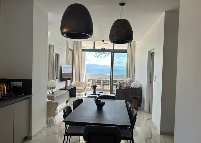 Apartment De Luxe Type 4 Eden Sanguinaires Vue Avec Piscine Chauffee Ajaccio (Corsica)