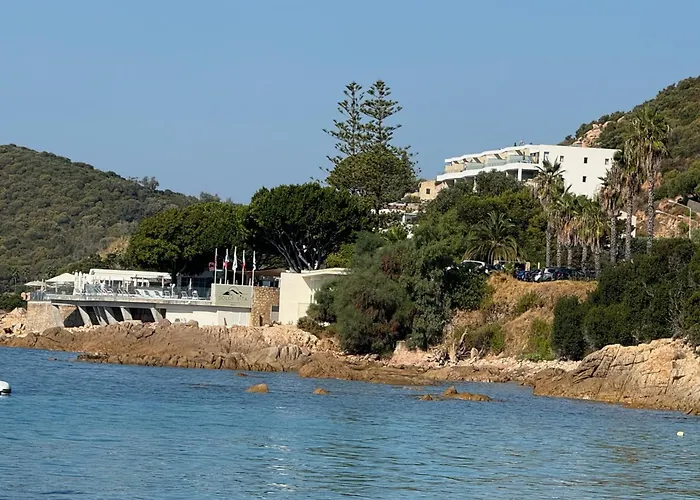 Apartment De Luxe Type 4 Eden Sanguinaires Vue Avec Piscine Chauffee Ajaccio (Corsica)