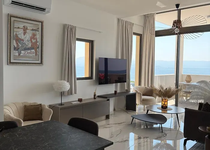 De Luxe Type 4 Eden Sanguinaires Vue Avec Piscine Chauffee Ajaccio (Corsica)