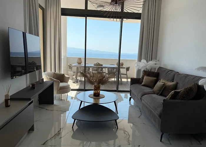 Apartment De Luxe Type 4 Eden Sanguinaires Vue Avec Piscine Chauffee Ajaccio (Corsica)