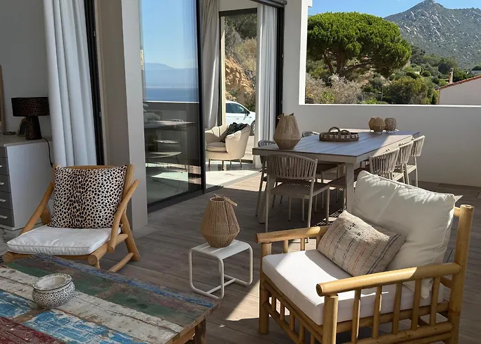 De Luxe Type 4 Eden Sanguinaires Vue Avec Piscine Chauffee Apartment Ajaccio (Corsica)