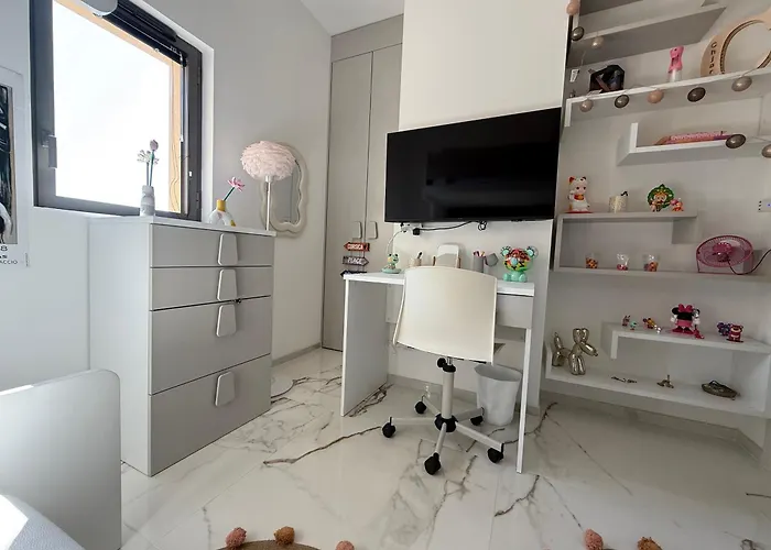 Apartment De Luxe Type 4 Eden Sanguinaires Vue Avec Piscine Chauffee Ajaccio (Corsica)